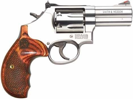 SMITH & WESSON 686 Plus DeLuxe 3”